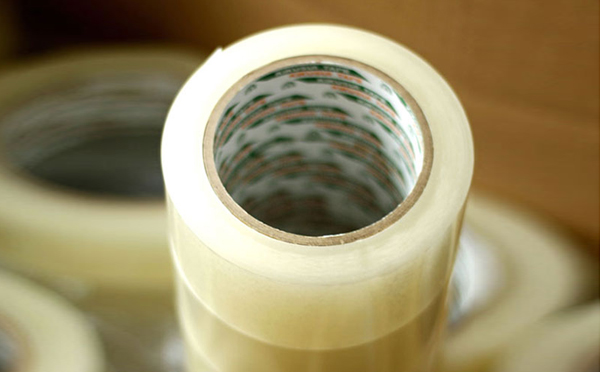 日本菊水OPP包裝膠帶用于產品包裝,可印刷OPP膠帶,是40μ厚度亞克力OPP膠帶,低溫下高粘膠帶